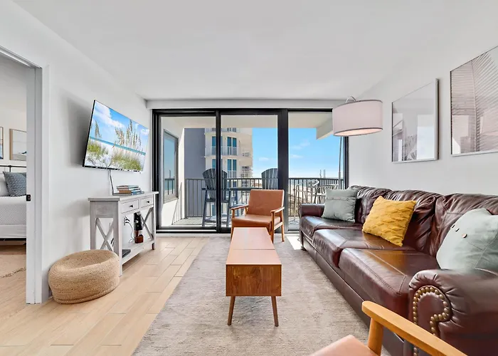 Island Sunrise Unit 561